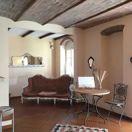 住宿加早餐酒店 Maison Mami 萨尔扎纳