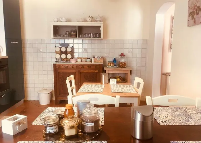 Maison Mami B&B 사르자나